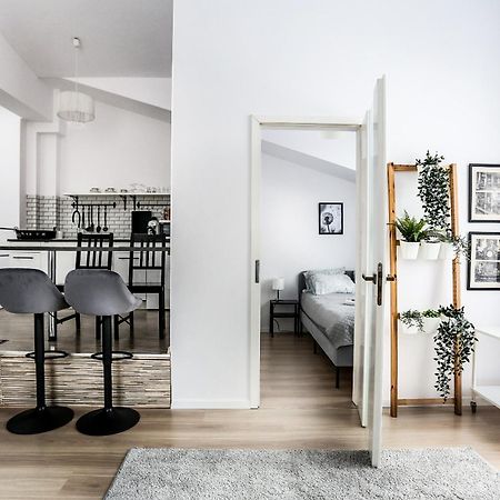 Fully-Furnished Apartment With Air Conditioning For Families, Cracow Old Town Krakov Exteriér fotografie